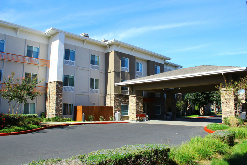 Holiday Inn Express Hotel & Suites Napa Valley-American Canyon by IHG