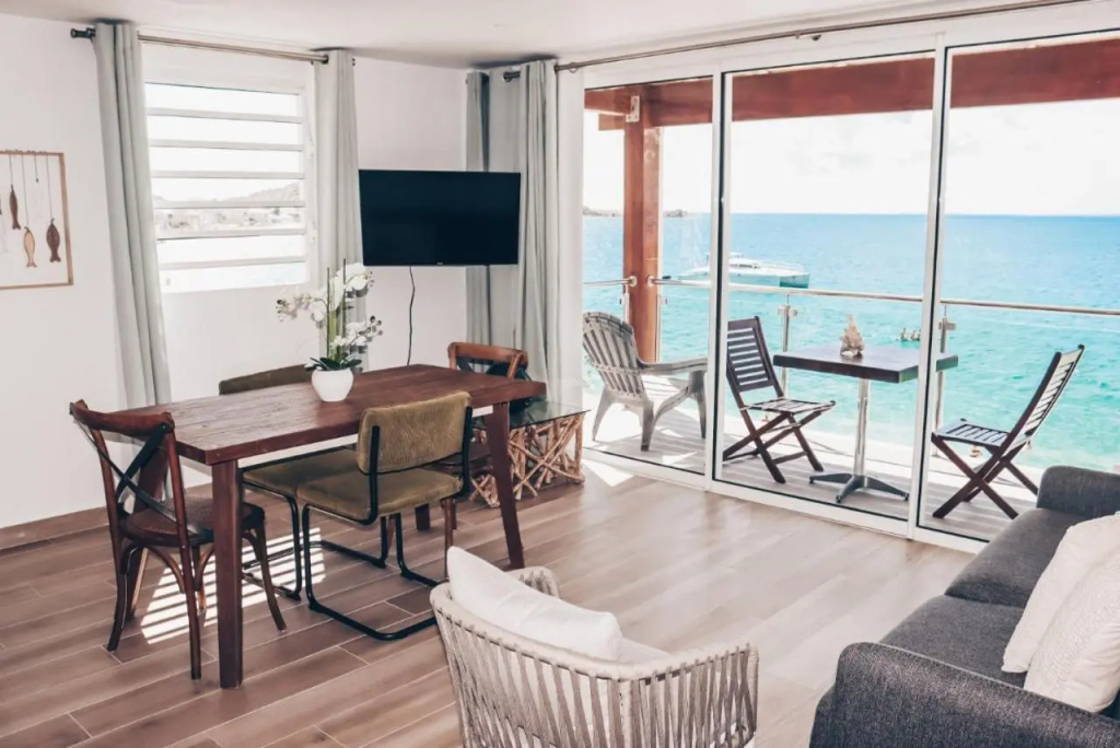 TIKI Studio with water front terrace at Grand Case