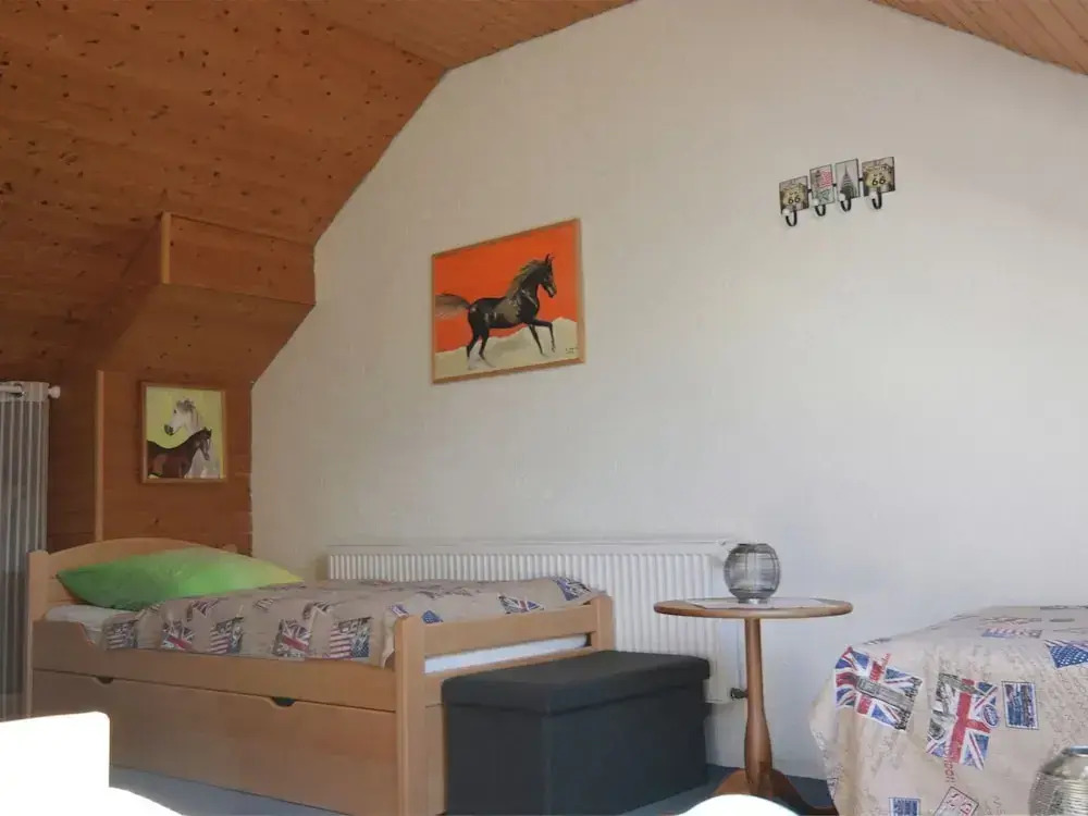 Cozy House with Terrace & Fireplace near Winterberg