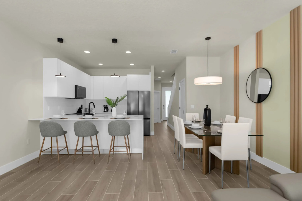 Upstay - Townhouse with Private Pool and Foosball, Clermont
