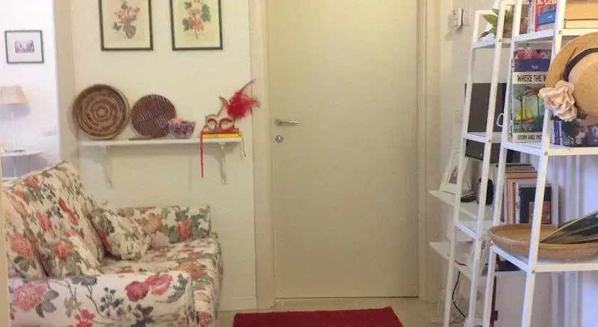 Golgi Apartment