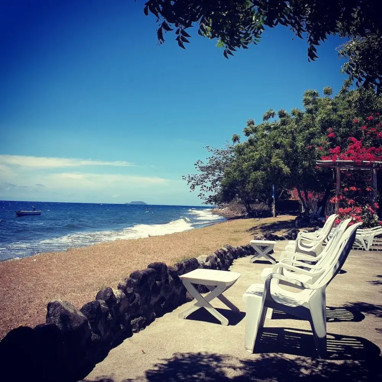 Fish Unlimited Beach & Dive Resort