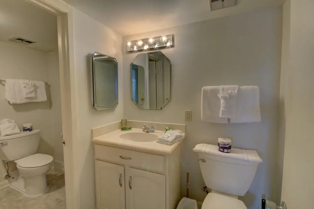 437 El Matador 2 Bedroom Condo by RedAwning