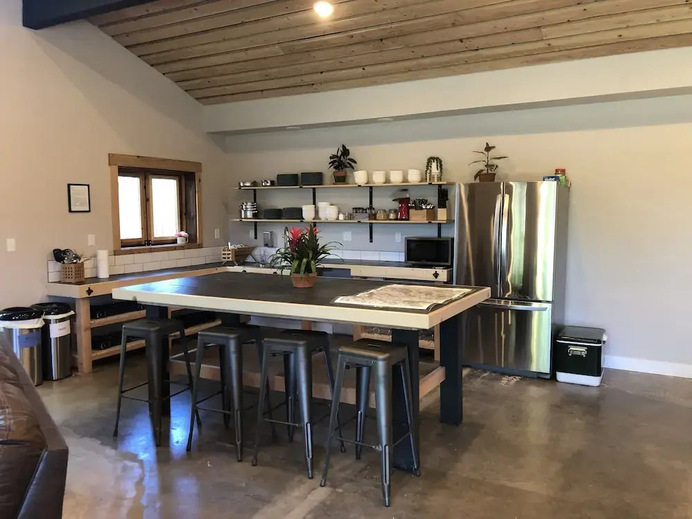 Eastside Guesthouse and Bivy