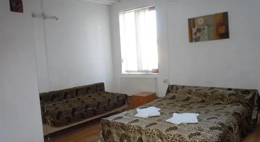 Zebra Apartments