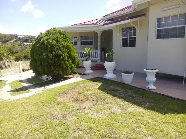 Miss J Bed and Breakfast