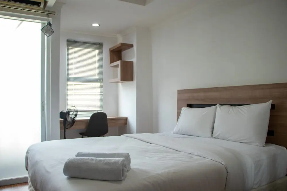 Nice And Comfort Studio Apartment At Belmont Residence Puri