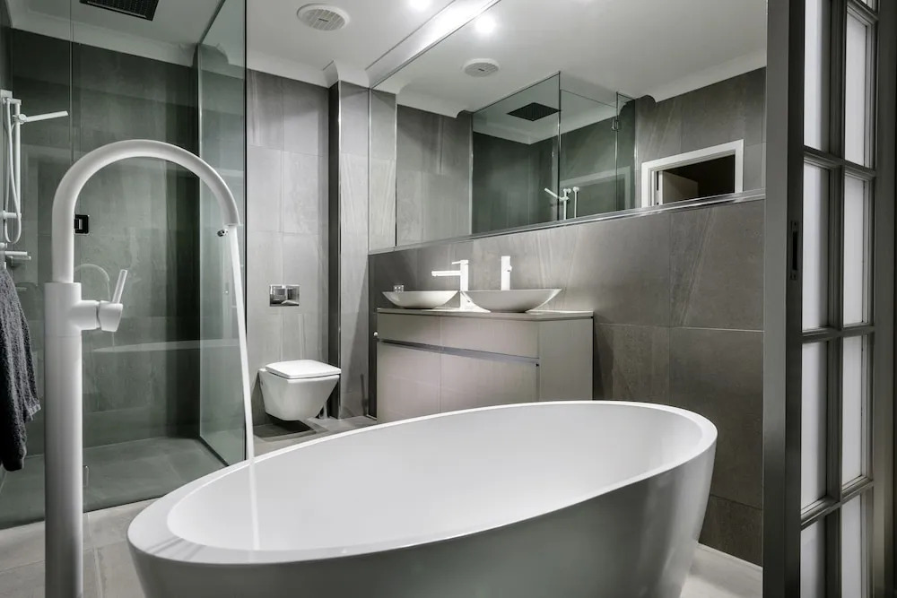Mangrove Hotel