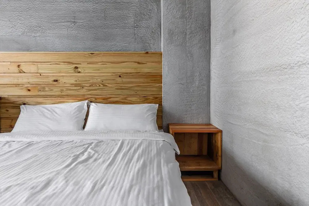 l-stack B&B