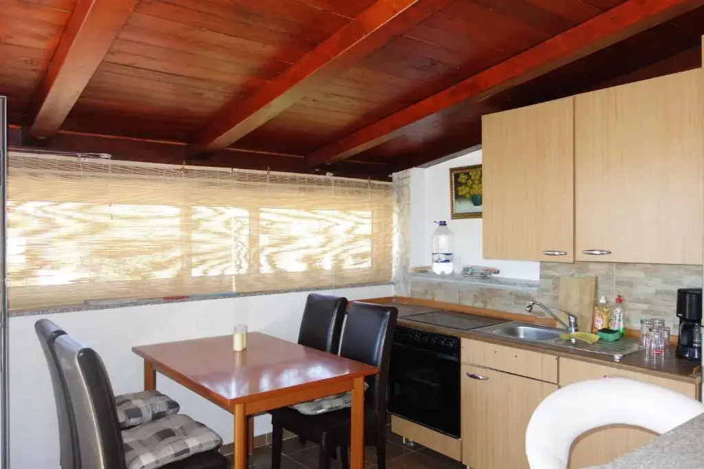 Apartment Zoran Pošesi