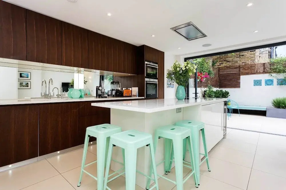 Turquoise Touch