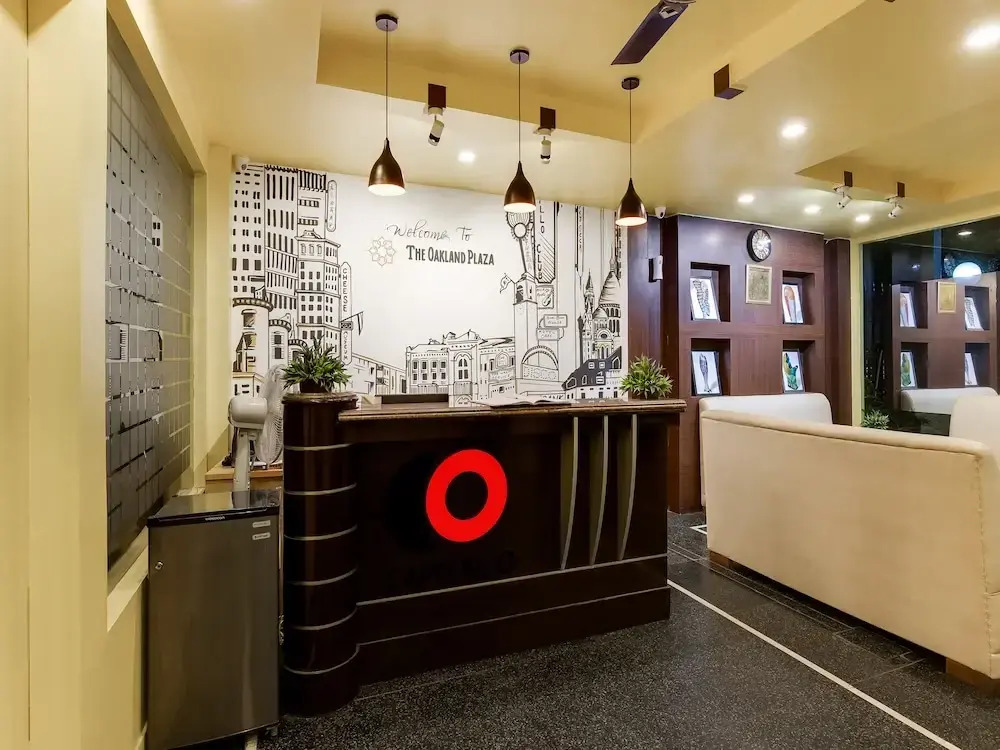 OYO 7075 Hotel Oakland