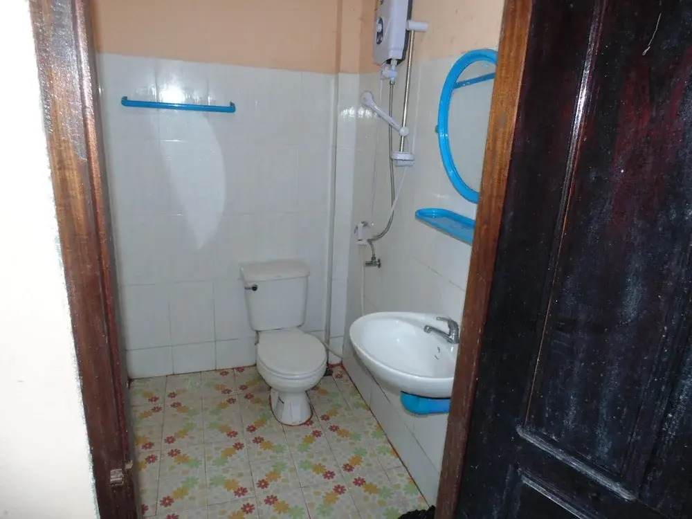 Saynambak Riverside Guest House