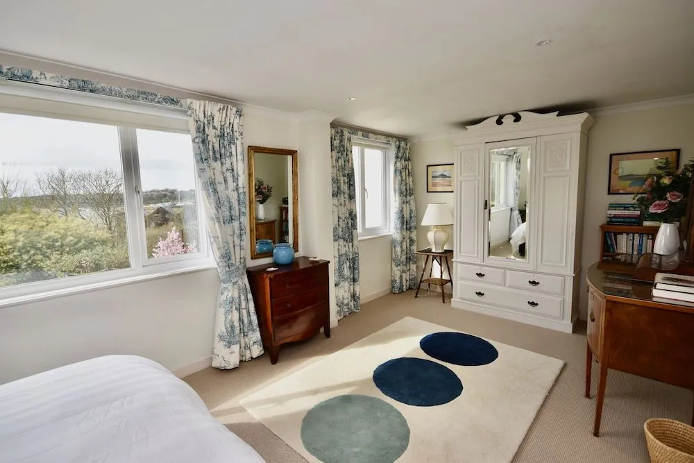 The Cottage a superb family coastal retreat