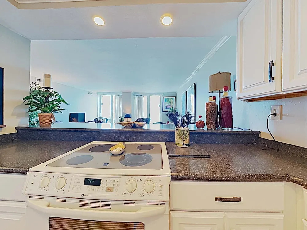 Sabine Yacht & Racquet by Southern Vacation Rentals