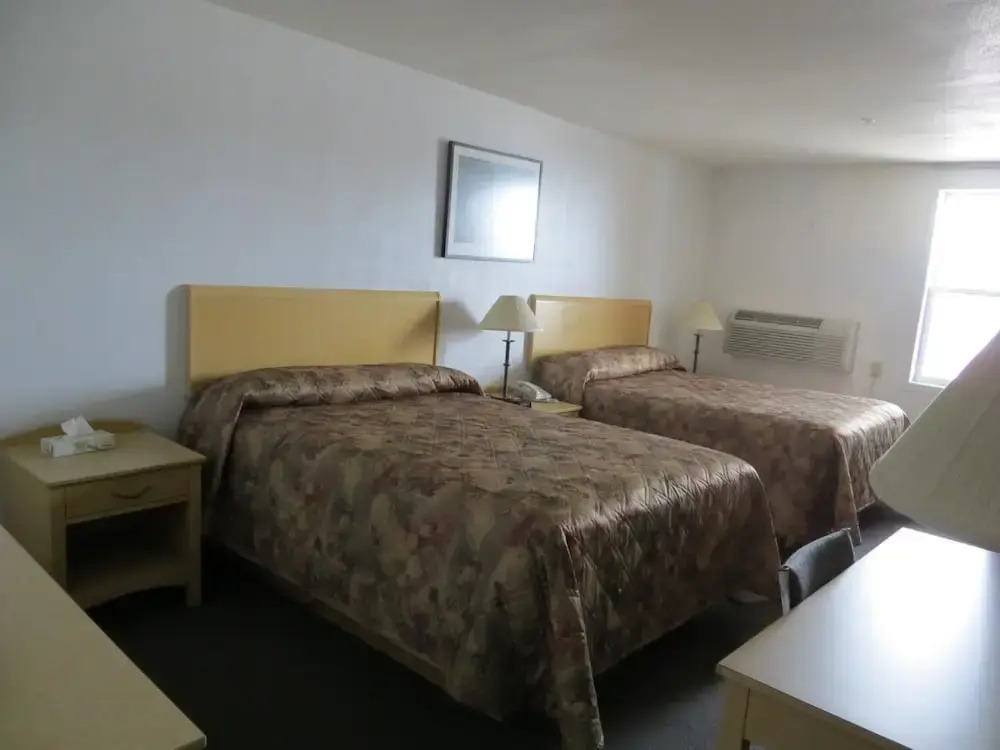 Lazy J Motel