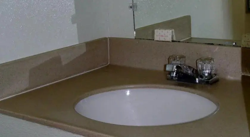 Country Inn Motel