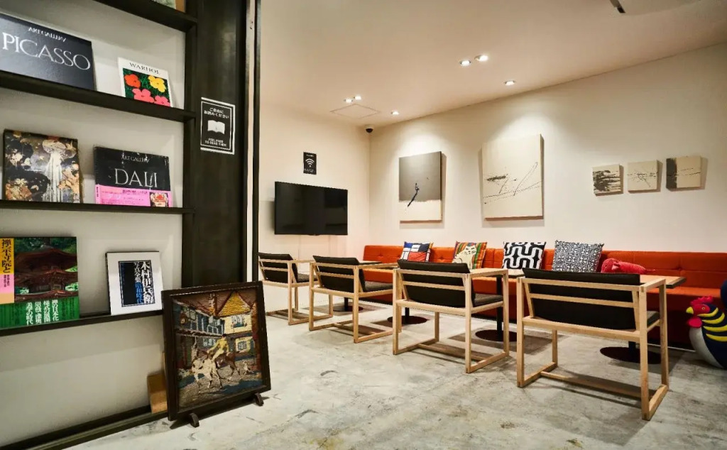 Catalyst Art Hotel
