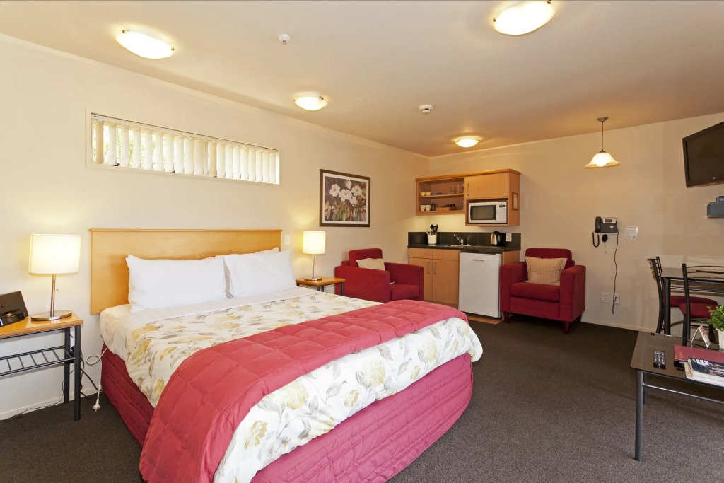 Lorenzo Motor Lodge