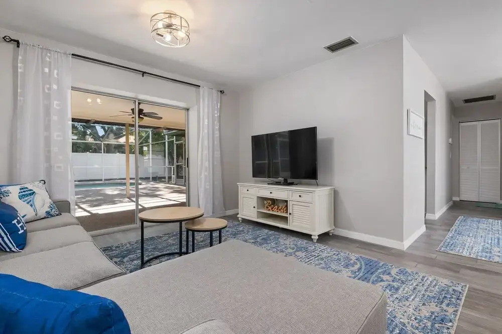 3 Bedroom Pool Home Less Than 5 Miles to Beaches 3 Home by Redawning