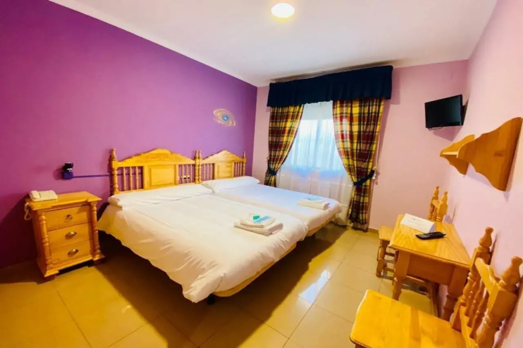 Hostal Valdepeñas by Bossh! Hotels