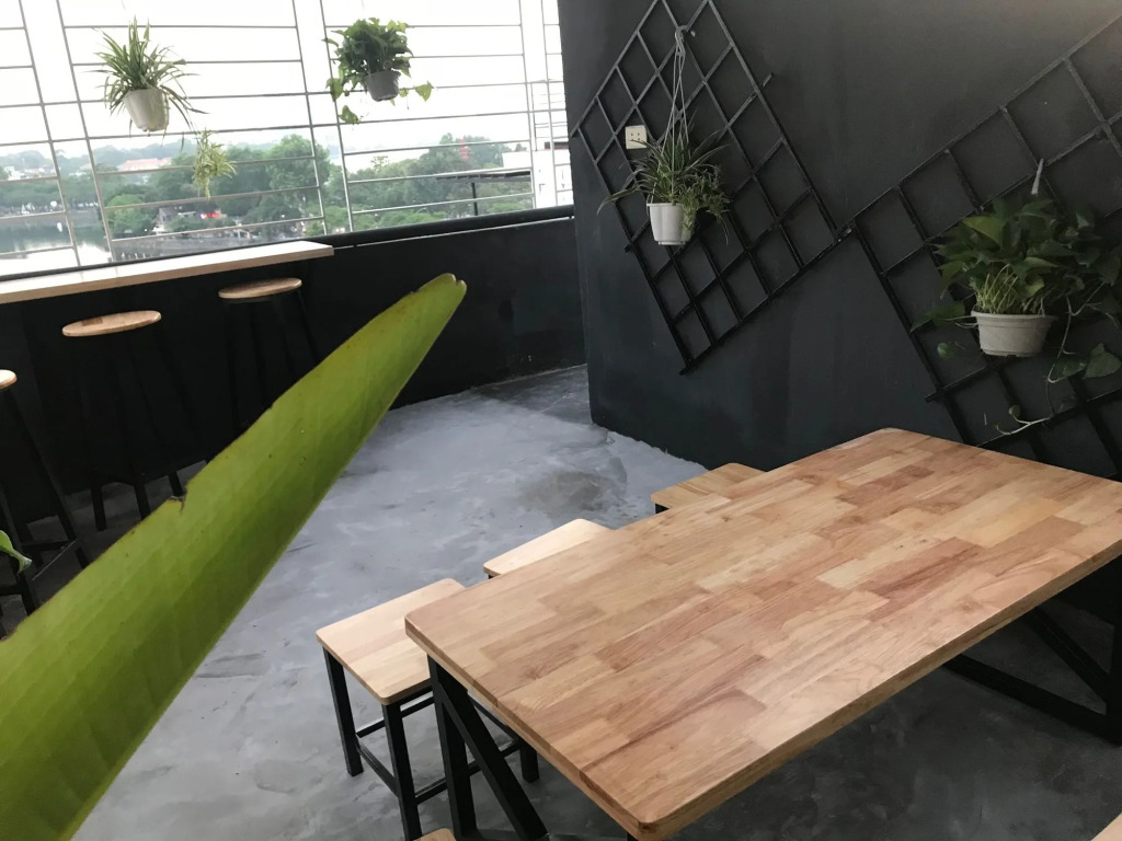 The Autumn Homestay
