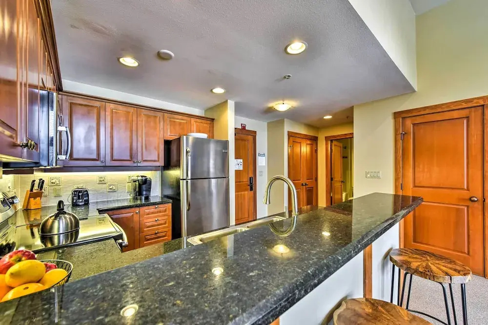 Ski-in/ski-out Solitude Resort Condo w/ Mtn Views!