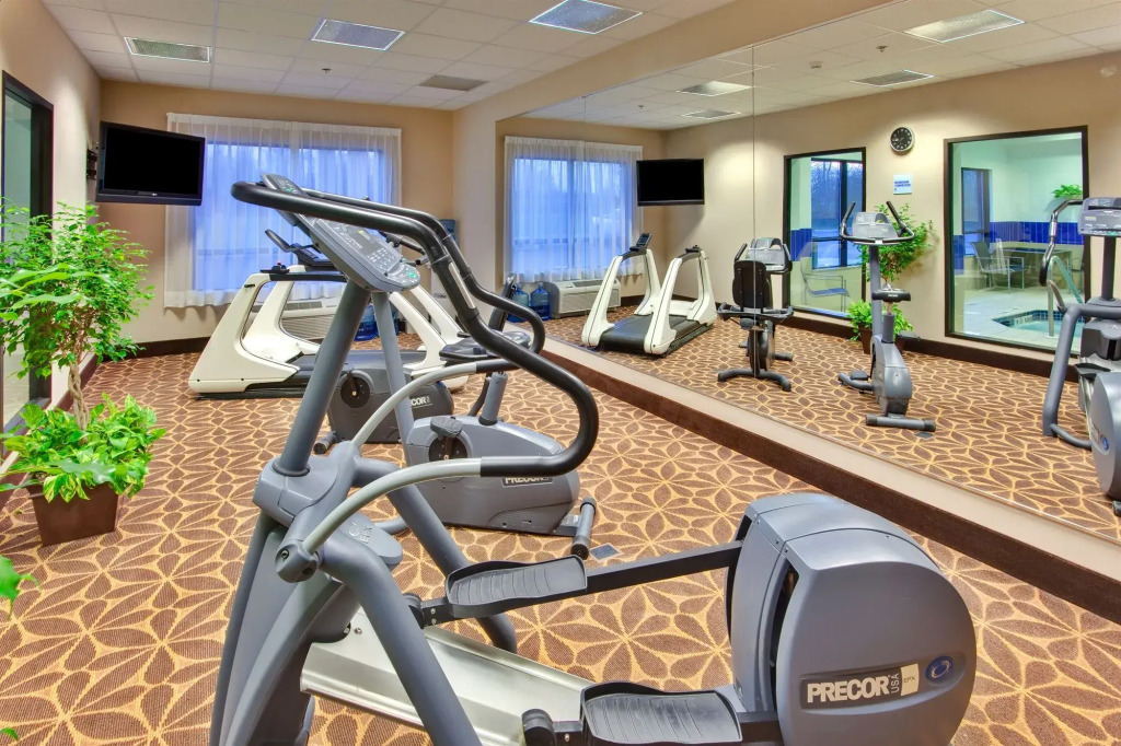 Holiday Inn Express Hotel & Suites Brockville by IHG