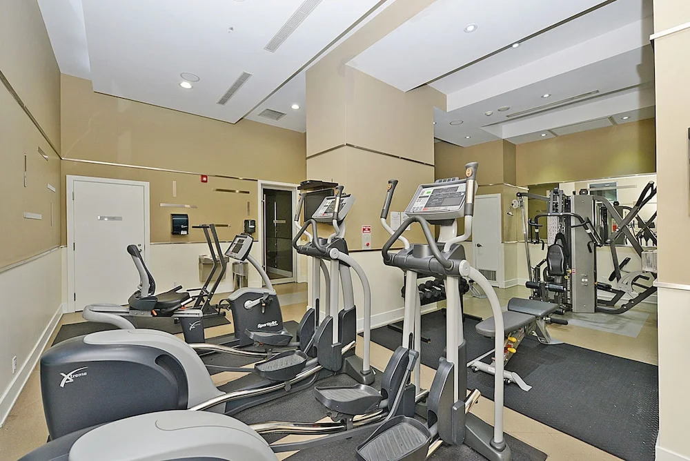 Sarkar Suites - 330 Burnhamthorpe Road