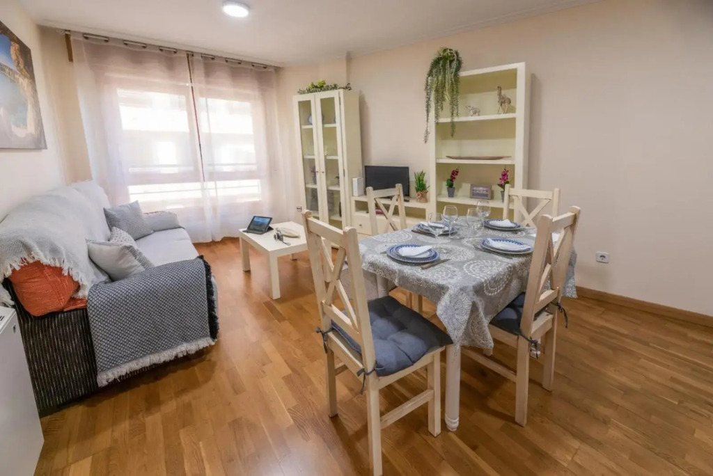 apartamento centro sanxenxo con parking gratis