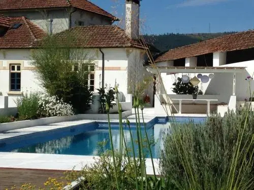 Latas Country House