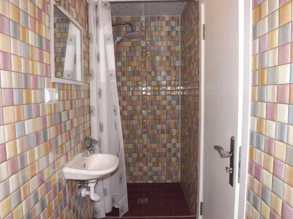 Holiday Hostel