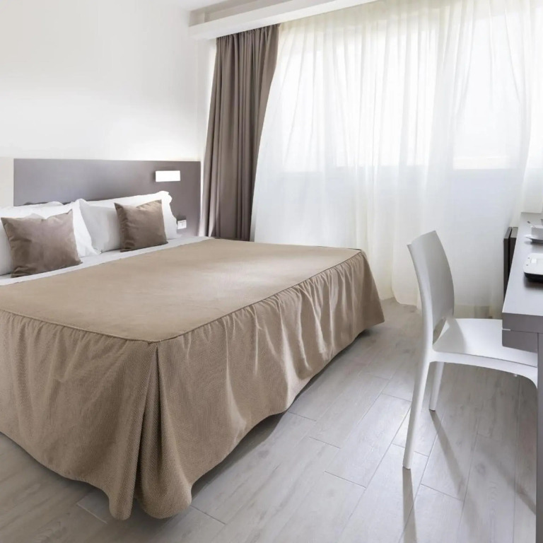 Hotel Cube