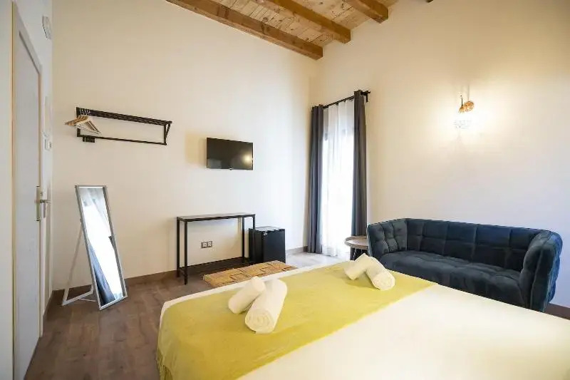 Dobo Azacanes Hostal