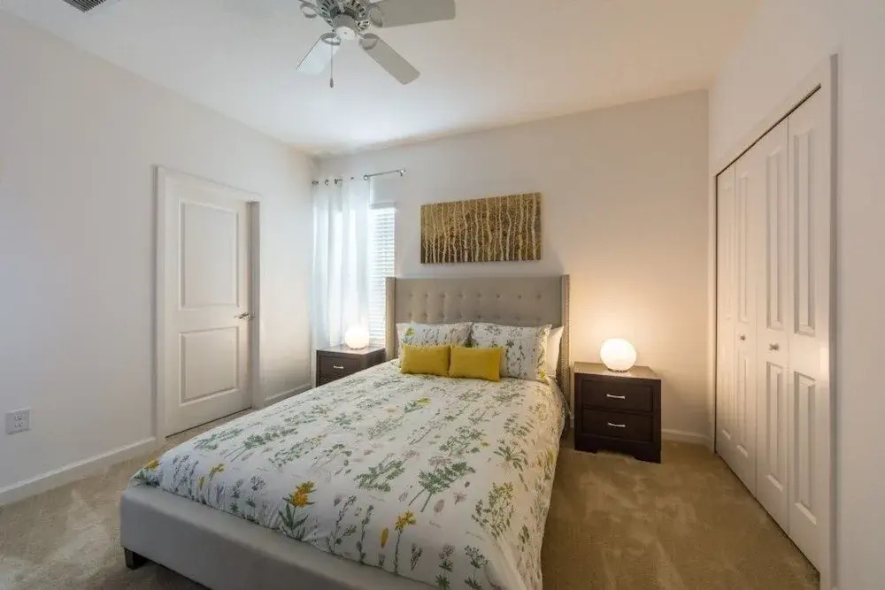 Private Beautiful Furnished ! 5 Bedroom Home