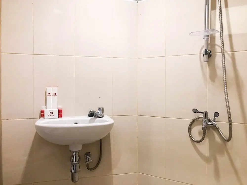 Cozy 2BR Apartment with City View at Pavilion Permata