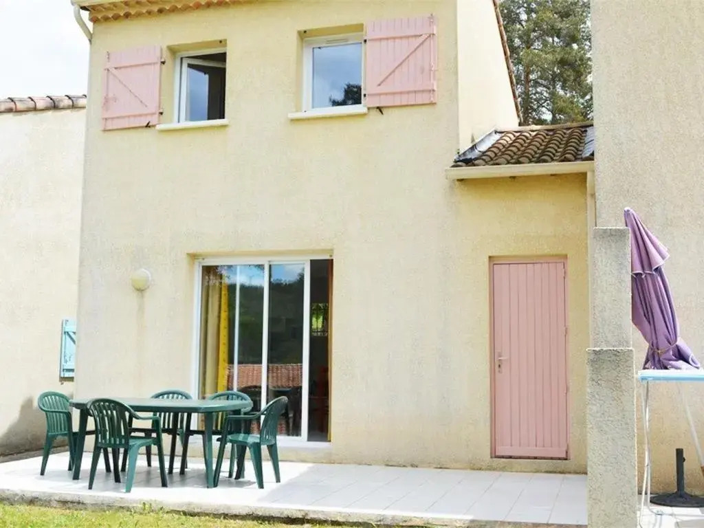 Duplex T3 6 pers avec terrasse, piscines et parking - Salavas - FR-1-382-32
