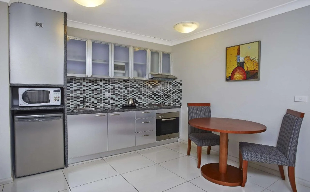 Comfort Inn & Suites Burwood
