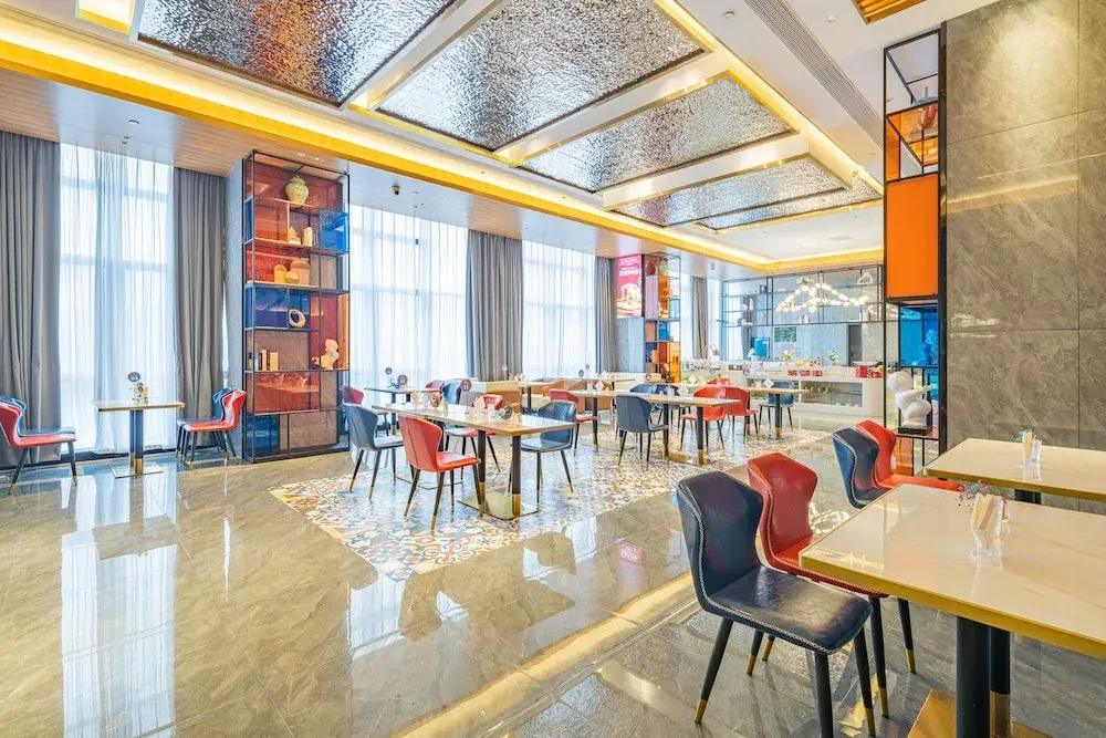 Ji Feng International Hotel - Nanning East Railway Station