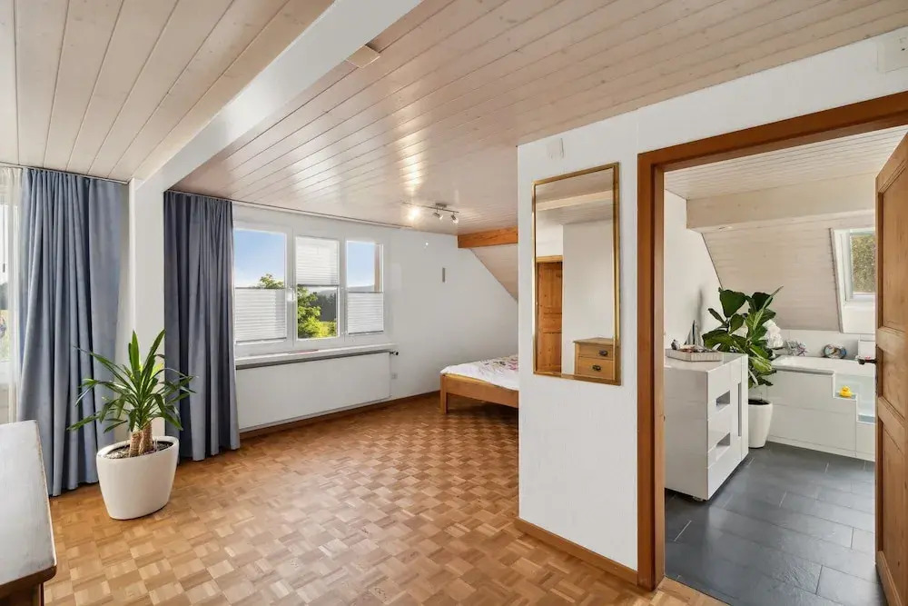 VK - VB - Zürich Airport - Homestay - Villa Bänikon