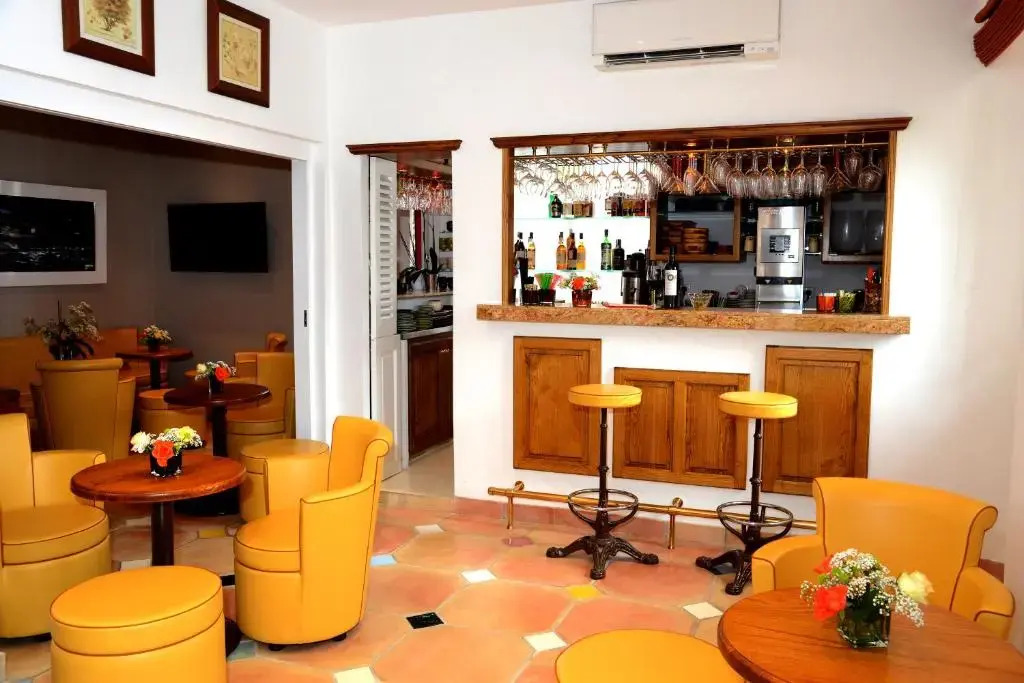 Hotel Royal Bon Repos