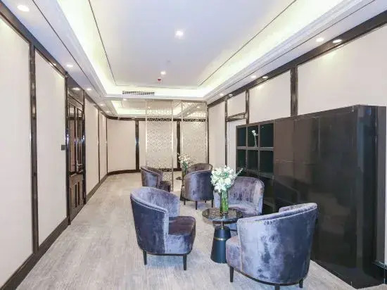 Xana Deluxe Hotel (Handan East Railway Station Meile City)
