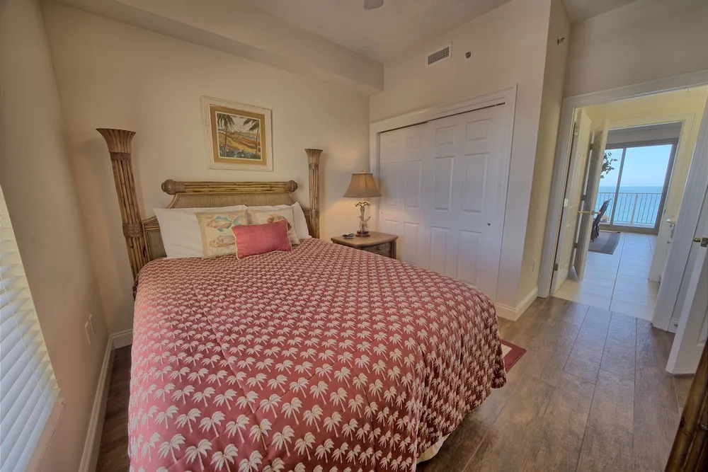 Stunning 16th Floor Condo with Fitness Center, Hot Tubs, Pools, and Beach Access - Unit 1606 by RedAwning