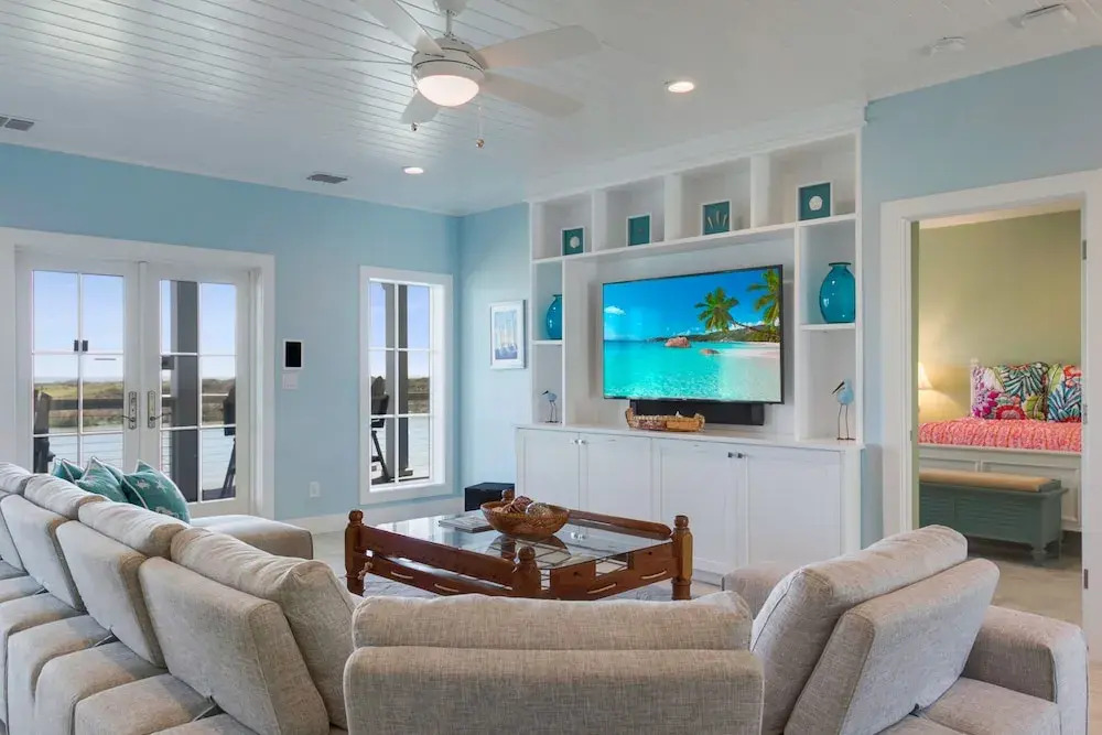144 Sunrise Home 7 Bedrooms 6.5 Bathrooms Home