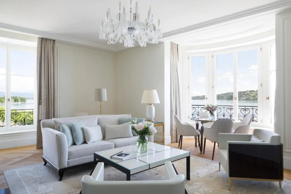 The Woodward - Auberge Collection