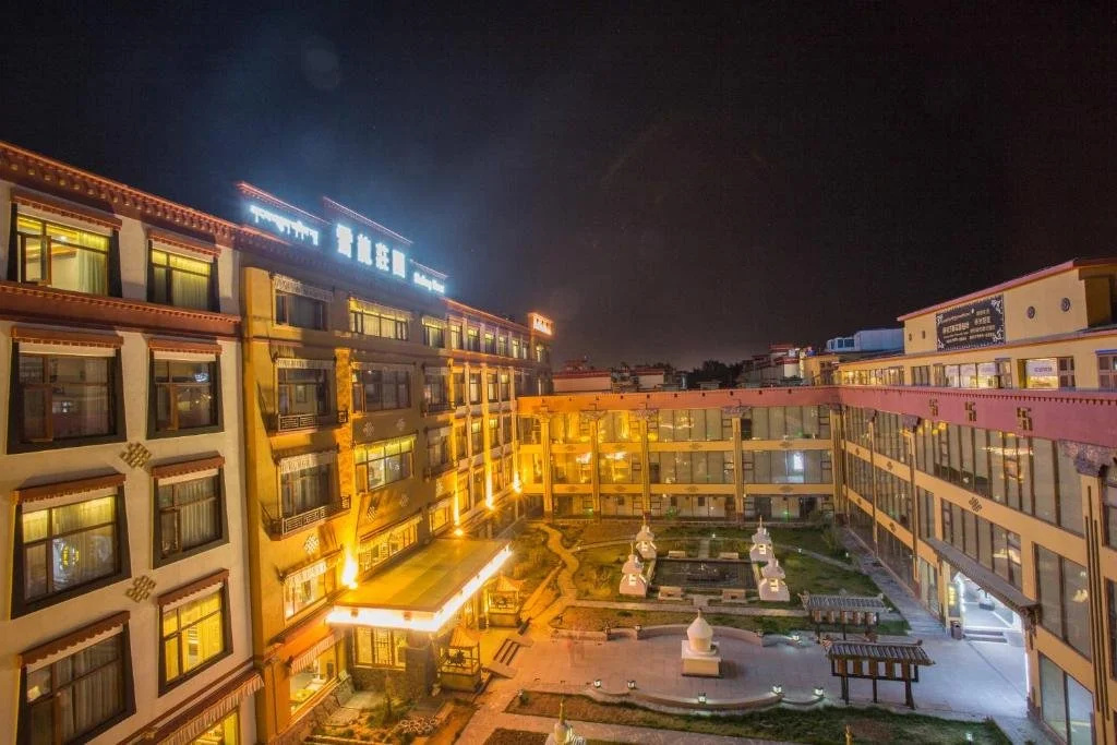Xuelong Zhuangyuan Hotel