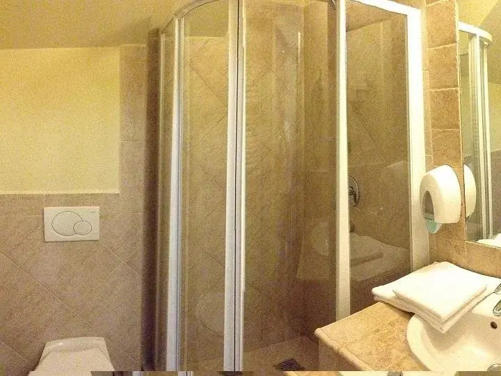 Semiramis Business Hotel