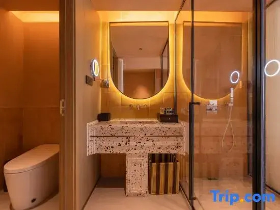 Xishuangbanna Jinghong Midu Suite Hotel (Starlight Night Market)