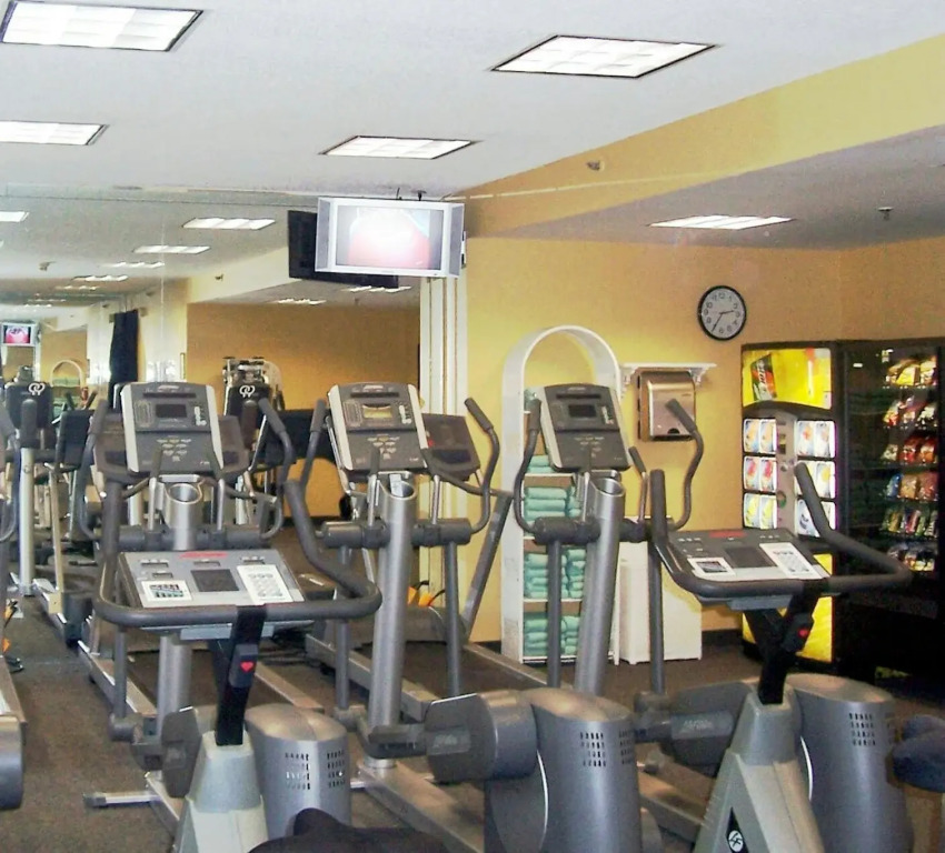 DoubleTree by Hilton Hotel & Executive Meeting Center Somerset