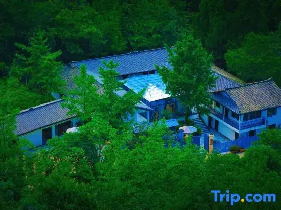 Pema Qingcheng Hotel